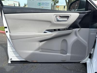 2017 Toyota Camry LE   - Photo 28 - Sacramento, CA 95826