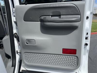 2002 Ford F-350 XLT   - Photo 29 - Sacramento, CA 95826