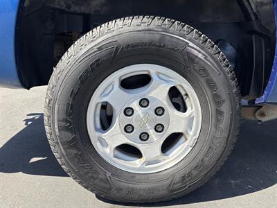 2004 Chevrolet Avalanche 1500 - Photo 17 - Sacramento, CA 95826