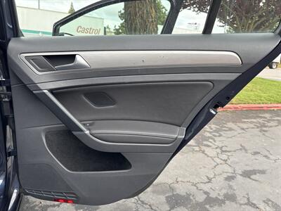 2017 Volkswagen Golf SportWagen TSI SE - Photo 32 - Sacramento, CA 95826
