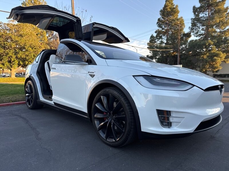 2016-Tesla-Model X-5YJXCAE48GF003148