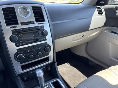 2006 Chrysler 300C   - Photo 24 - Sacramento, CA 95826
