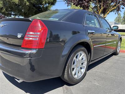 2006 Chrysler 300C   - Photo 12 - Sacramento, CA 95826
