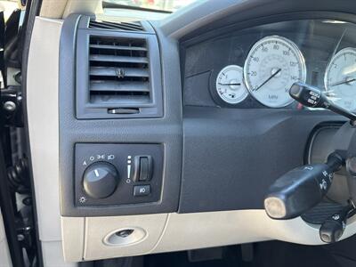 2006 Chrysler 300C   - Photo 34 - Sacramento, CA 95826