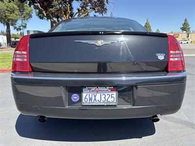 2006 Chrysler 300C   - Photo 11 - Sacramento, CA 95826