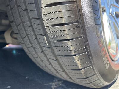 2006 Chrysler 300C   - Photo 19 - Sacramento, CA 95826