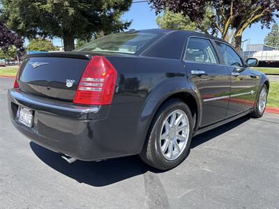2006 Chrysler 300C   - Photo 13 - Sacramento, CA 95826