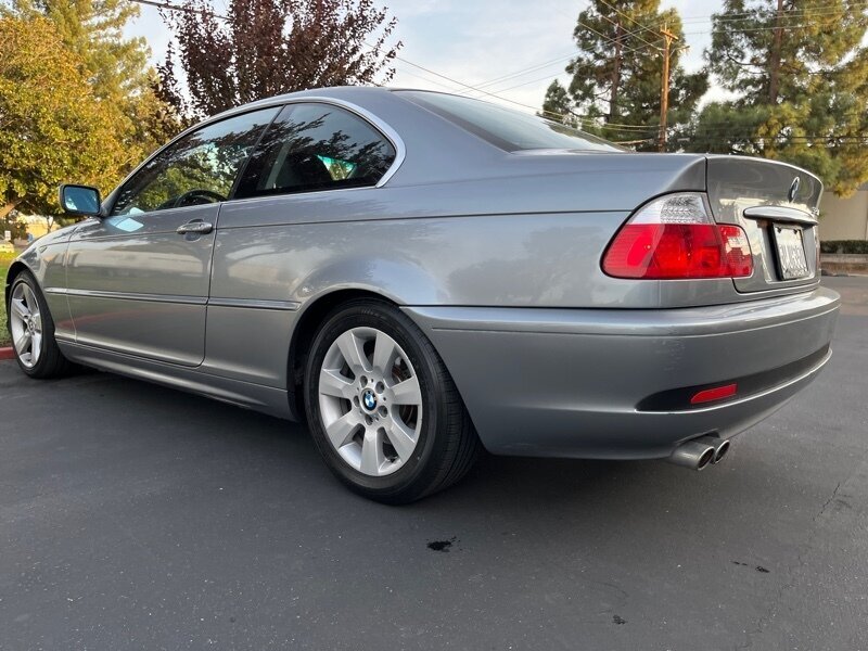 2006 BMW 3 Series 325i photo 9