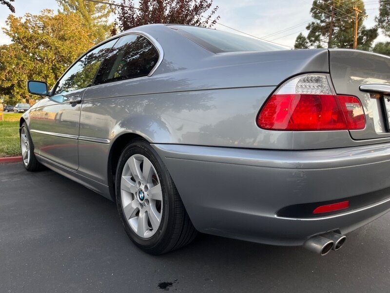 2006 BMW 3 Series 325i photo 10