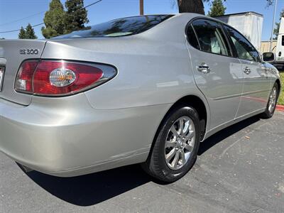 2002 Lexus ES   - Photo 9 - Sacramento, CA 95826