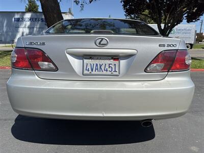 2002 Lexus ES   - Photo 8 - Sacramento, CA 95826