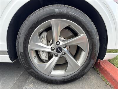 2026 Genesis GV70   - Photo 15 - Sacramento, CA 95826