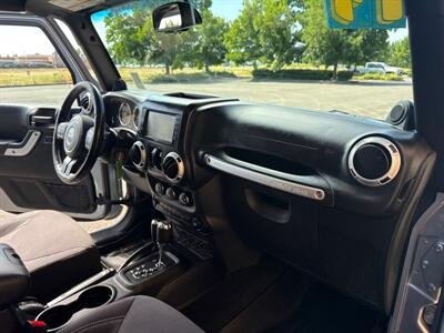 2014 Jeep Wrangler Sahara   - Photo 16 - Salem, OR 97317