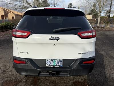 2017 Jeep Cherokee Sport - Photo 6 - Salem, OR 97317