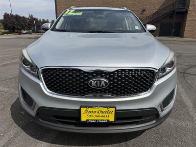2017 Kia Sorento LX V6   - Photo 2 - Salem, OR 97317