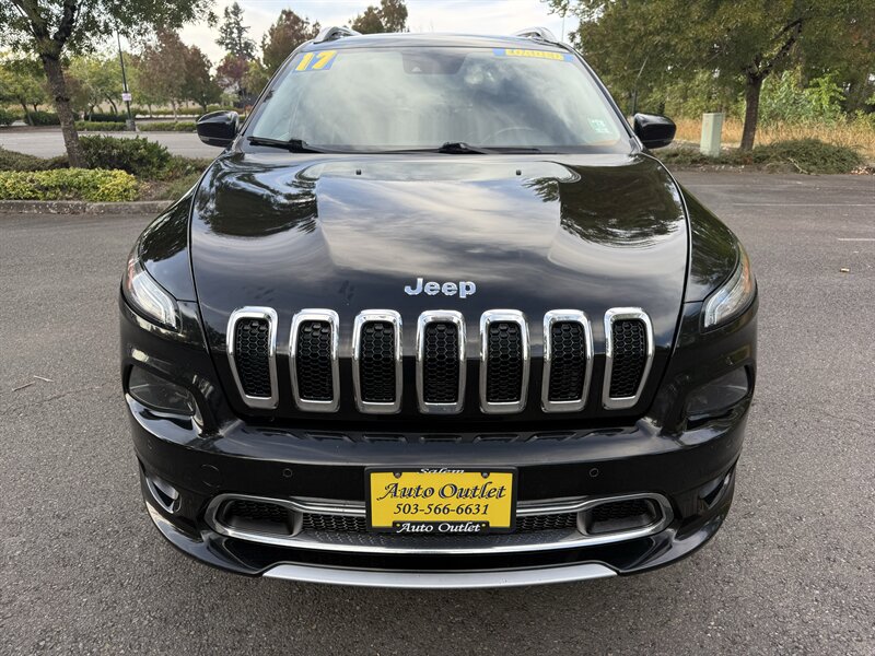 2017 Jeep Cherokee Overland  
