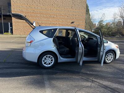 2014 Toyota Prius v Two - Photo 17 - Salem, OR 97317