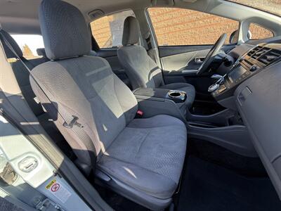 2014 Toyota Prius v Two - Photo 16 - Salem, OR 97317