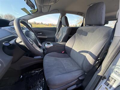 2014 Toyota Prius v Two - Photo 12 - Salem, OR 97317