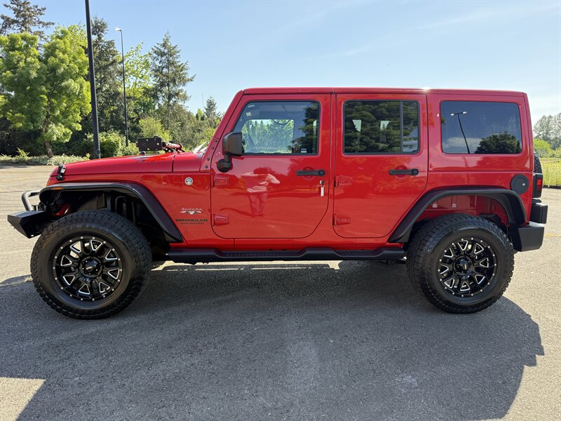 2016 Jeep Wrangler Unlimited Sahara - Photo 4 - Salem, OR 97317