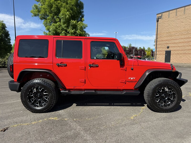 2016 Jeep Wrangler Unlimited Sahara - Photo 8 - Salem, OR 97317