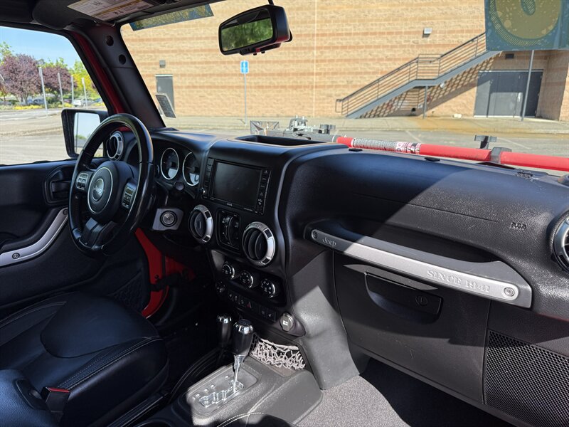 2016 Jeep Wrangler Unlimited Sahara - Photo 11 - Salem, OR 97317