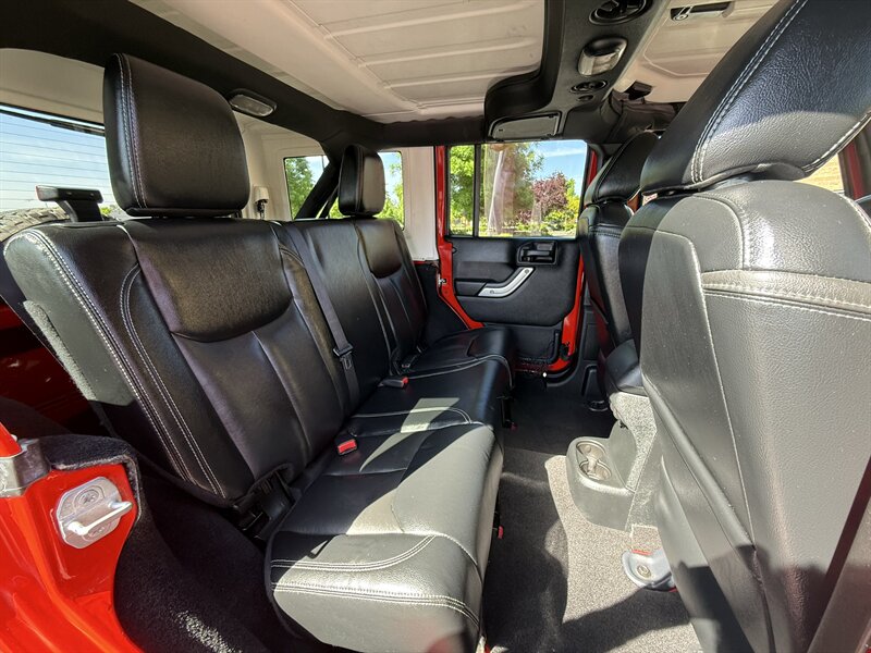 2016 Jeep Wrangler Unlimited Sahara - Photo 14 - Salem, OR 97317