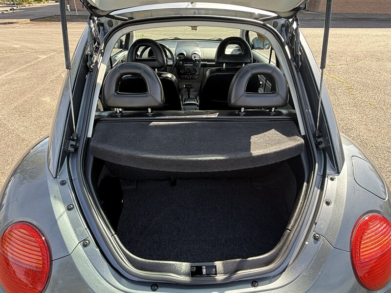 2002 Volkswagen New Beetle GLX 1.8T - Photo 18 - Salem, OR 97317