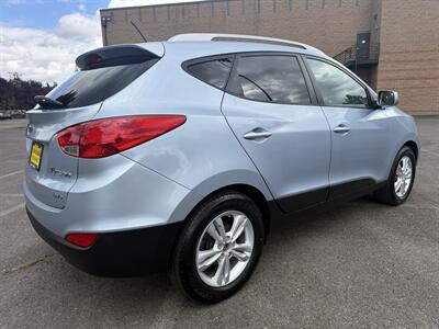 2011 Hyundai Tucson GLS - Photo 7 - Salem, OR 97317
