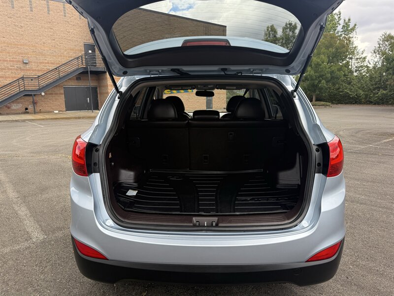 2011 Hyundai Tucson GLS - Photo 16 - Salem, OR 97317