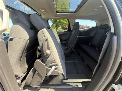 2014 Chevrolet Traverse LT - Photo 14 - Salem, OR 97317