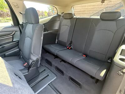 2014 Chevrolet Traverse LT - Photo 15 - Salem, OR 97317