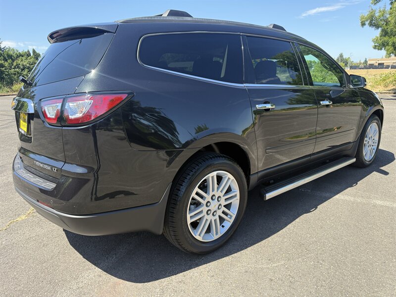 2014 Chevrolet Traverse LT - Photo 7 - Salem, OR 97317