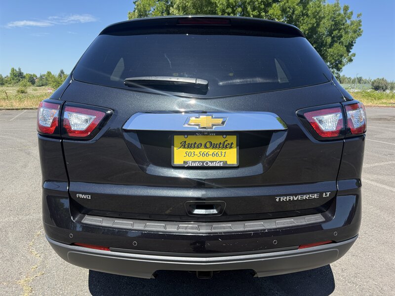 2014 Chevrolet Traverse LT - Photo 6 - Salem, OR 97317