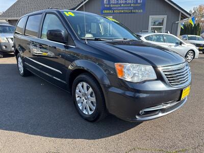 2014 Chrysler Town & Country Touring   - Photo 8 - Salem, OR 97317