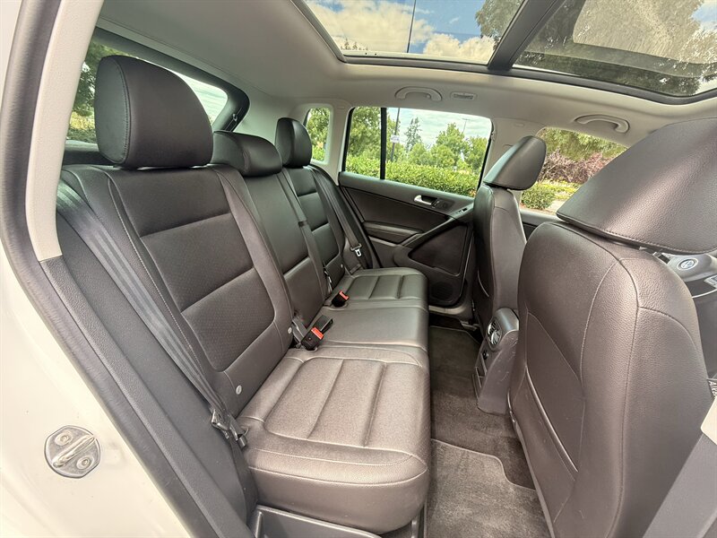 2015 Volkswagen Tiguan SE 4Motion - Photo 14 - Salem, OR 97317