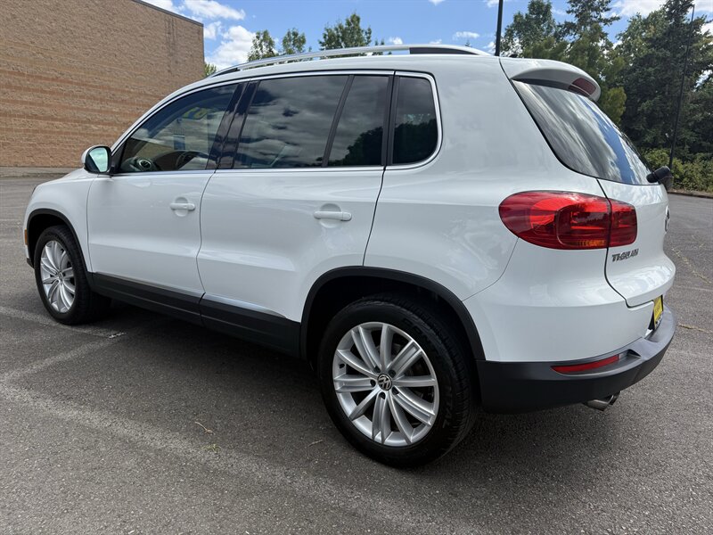 2015 Volkswagen Tiguan SE 4Motion - Photo 5 - Salem, OR 97317