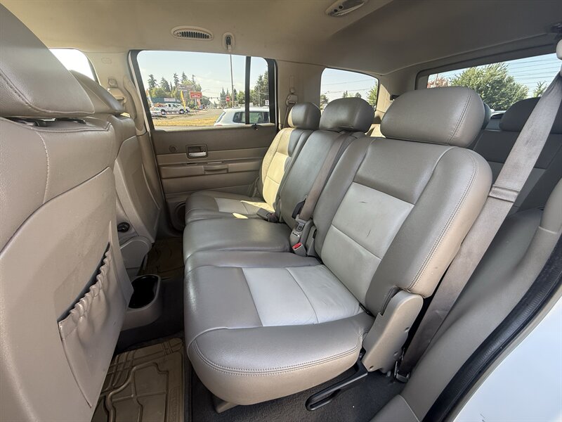 2007 Dodge Durango SLT - Photo 13 - Salem, OR 97317