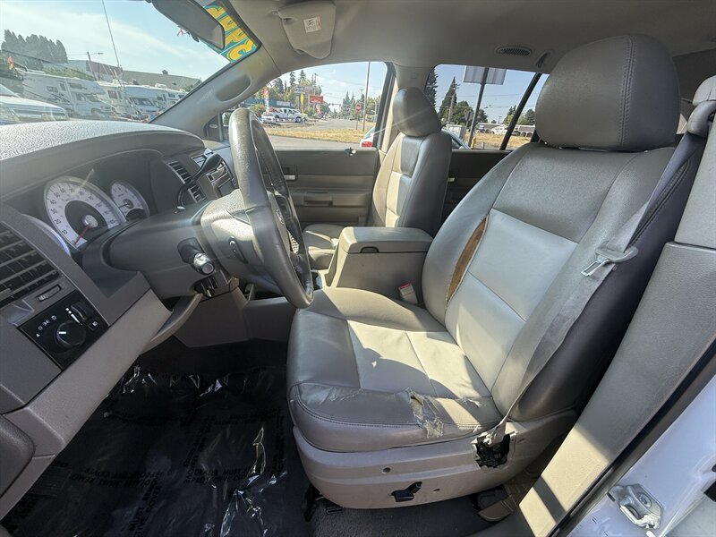 2007 Dodge Durango SLT - Photo 12 - Salem, OR 97317