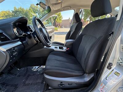 2014 Subaru Legacy 2.5i Premium   - Photo 9 - Salem, OR 97317