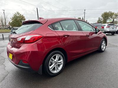 2017 Chevrolet Cruze LT Auto   - Photo 6 - Salem, OR 97317