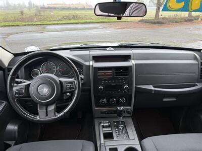 2011 Jeep Liberty Sport   - Photo 10 - Salem, OR 97317