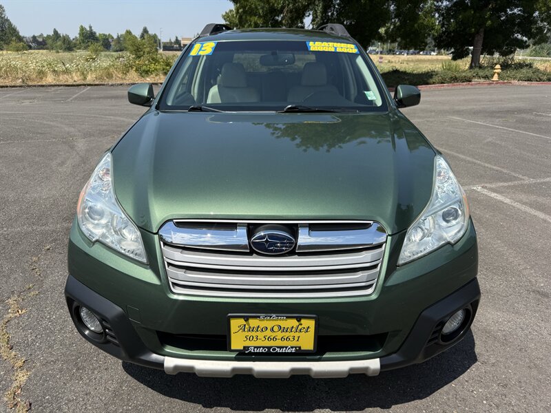 2013 Subaru Outback 2.5i Limited - Photo 2 - Salem, OR 97317