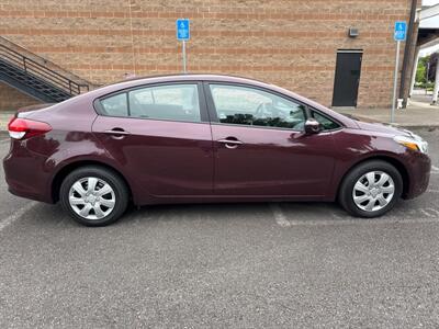 2017 Kia Forte LX   - Photo 29 - Salem, OR 97317