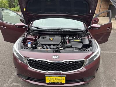 2017 Kia Forte LX   - Photo 20 - Salem, OR 97317