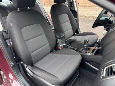 2017 Kia Forte LX   - Photo 40 - Salem, OR 97317