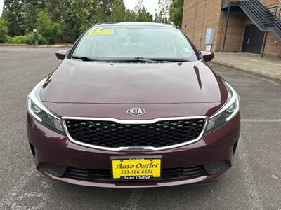 2017 Kia Forte LX   - Photo 1 - Salem, OR 97317
