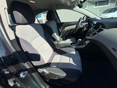 2015 Chevrolet Cruze LS   - Photo 13 - Salem, OR 97317