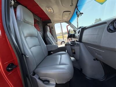2014 Ford E-350 SD   - Photo 14 - Salem, OR 97317