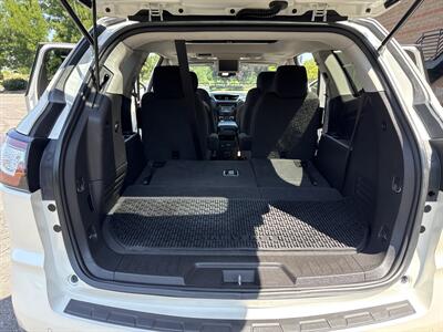 2015 Chevrolet Traverse LT   - Photo 14 - Salem, OR 97317